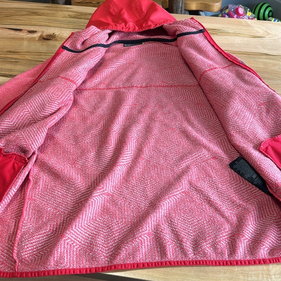 Under Armour zip up - Picture 4 of 6